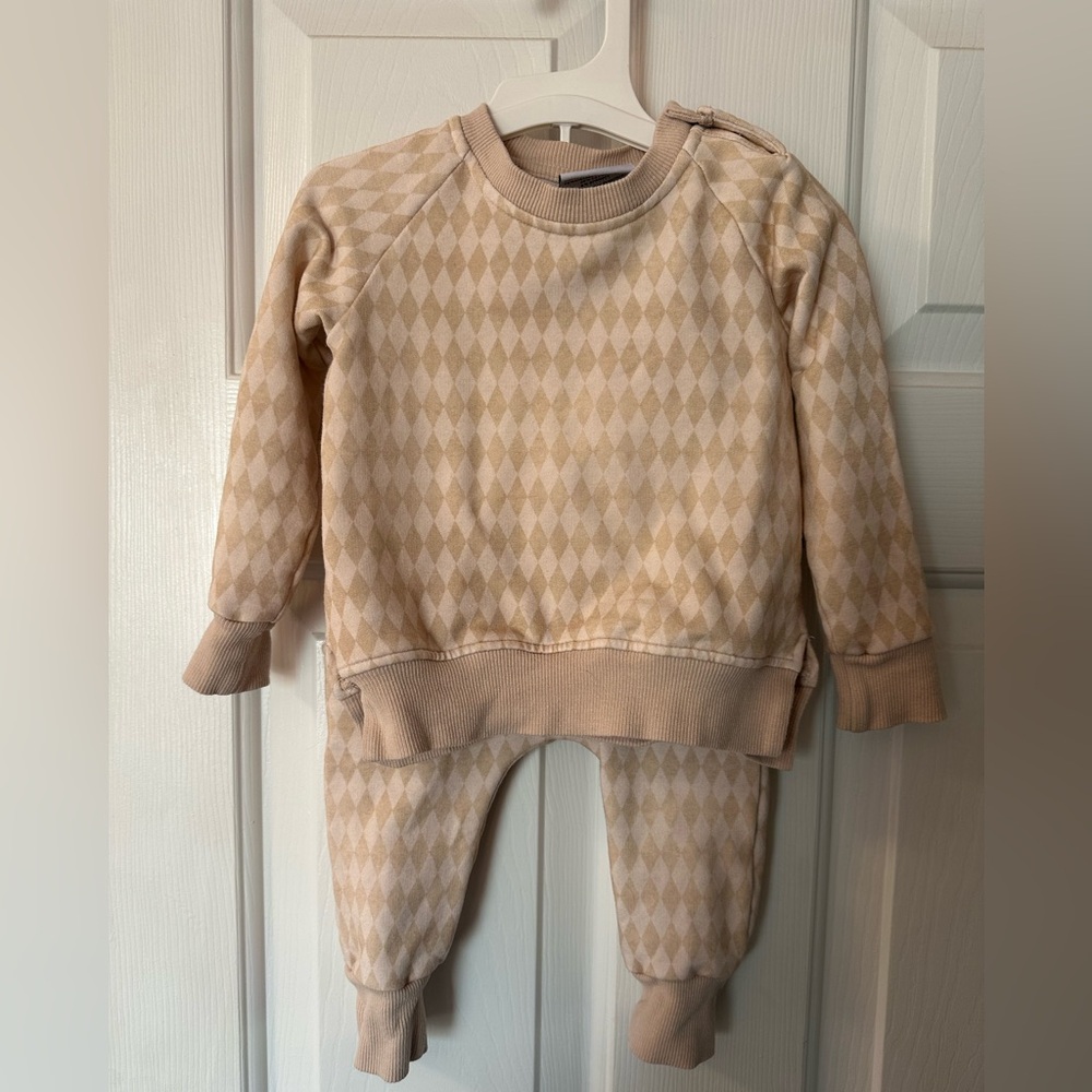 Bums & Roses Jogger Set